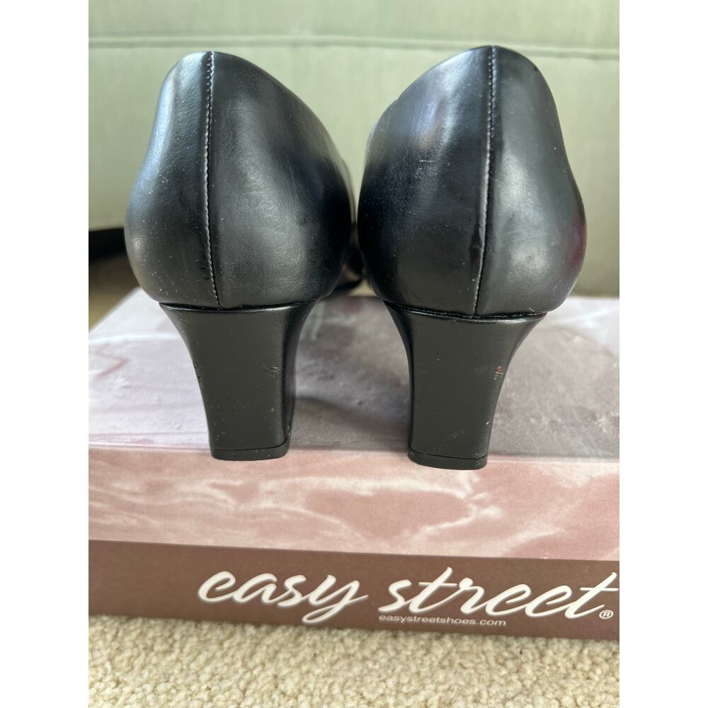 Easy Street Beth Black Faux Leather Low Block Heel Dress Pumps Shoes Size 9 N - Picture 6 of 9